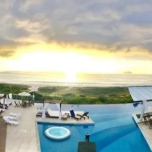 https://baln-piarras-bally-beach-club-beira-mar.santa-catarina-brasil.com